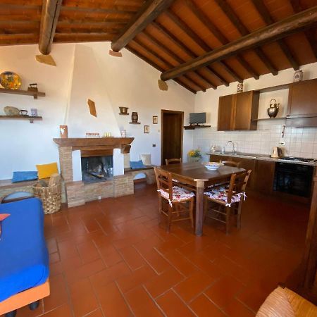 La Casina Sonia Apartment Монтайоне Екстериор снимка