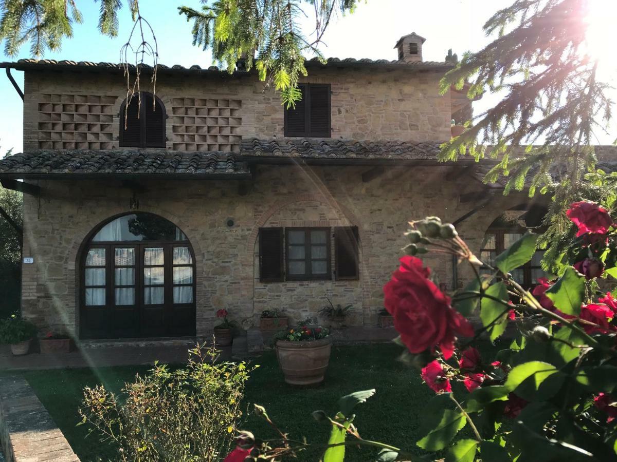 La Casina Sonia Apartment Монтайоне Екстериор снимка